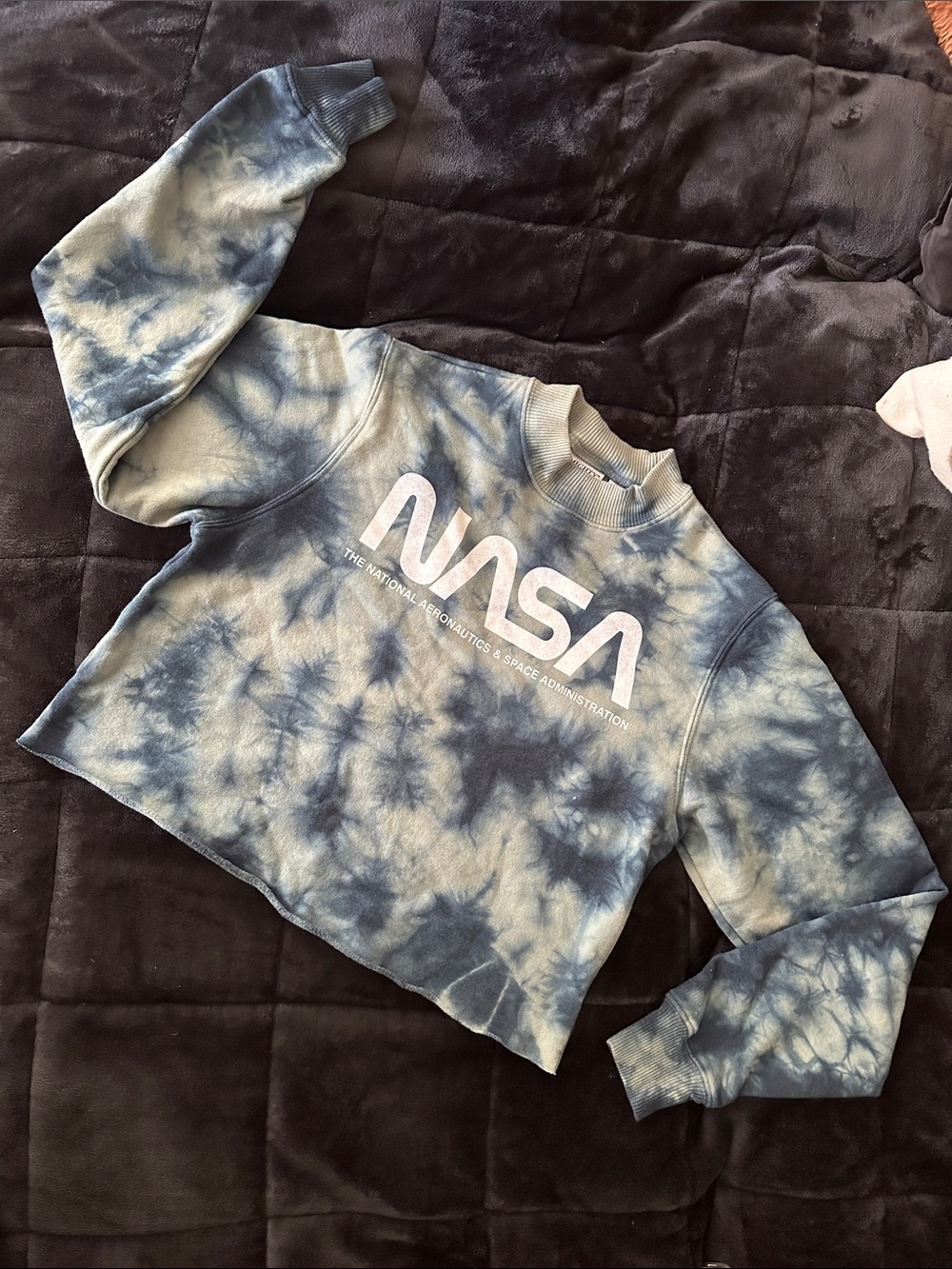 NASA Cropped Crewneck